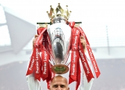 米兰体育vip注册-利物浦球队举行庆祝活动，感谢球迷支持