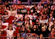 米兰体育电竞-决赛现场观众席座无虚席，气氛热烈