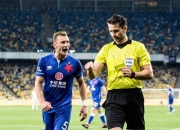 米兰体育vip注册-包含南特俱乐部球员表现出色，赢得球迷喝彩的词条