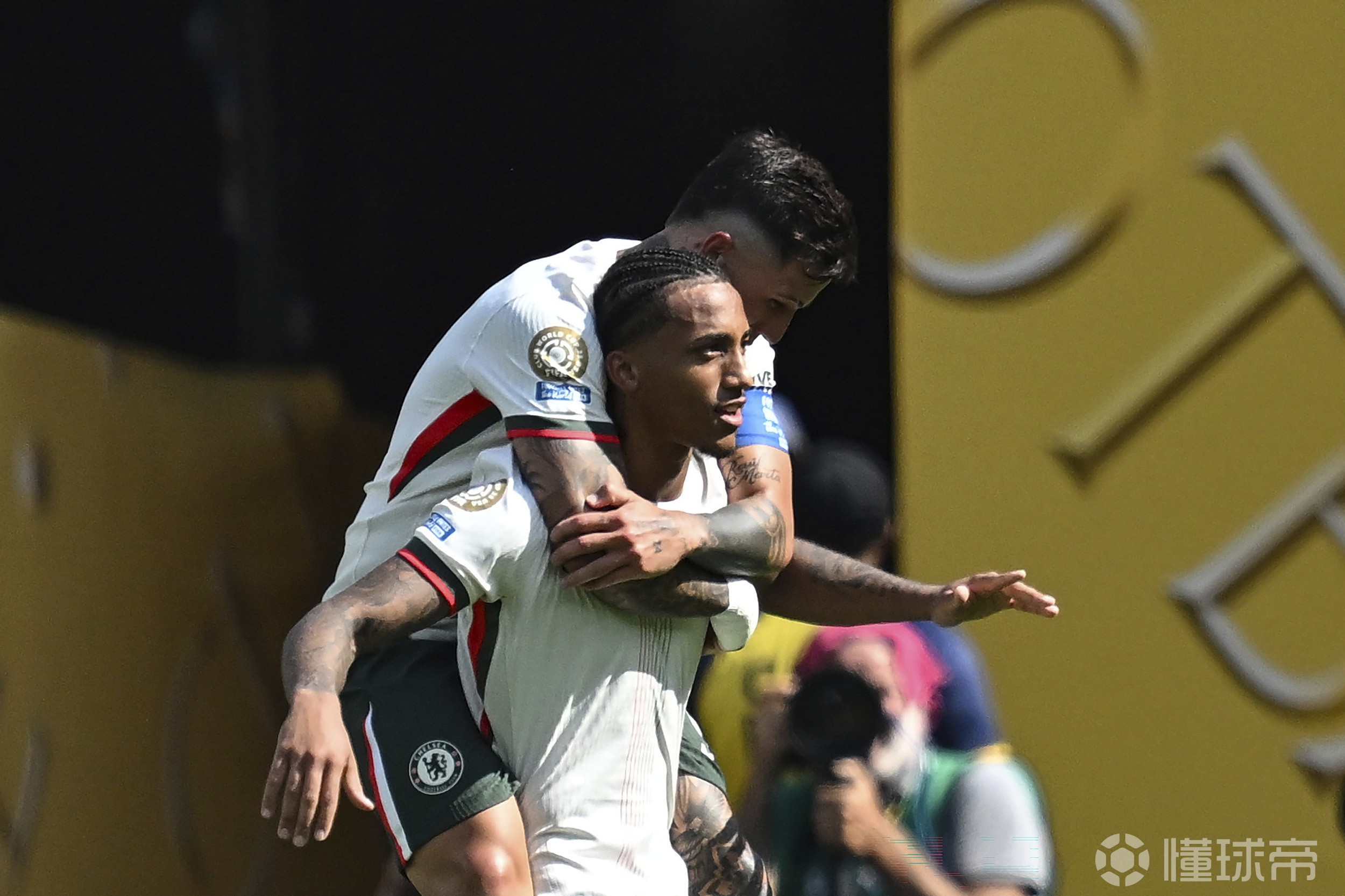 帕尔梅拉斯全力冲击冠军，关键球员备战状态受关注的简单介绍