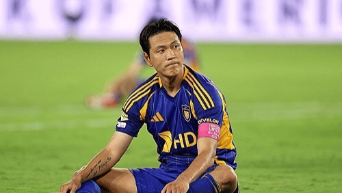 阿尔艾因队长发声，誓夺世俱杯冠军荣耀的简单介绍