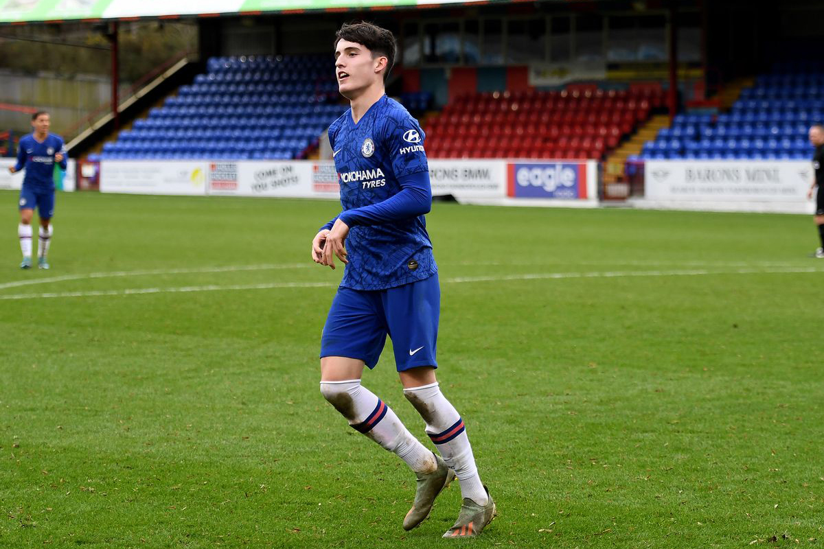 包含帕尔梅拉斯冲击季军，年轻球员表现亮眼的词条