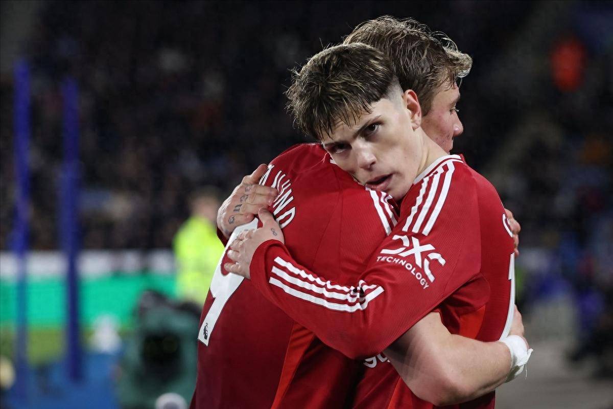 曼联中场表现神勇，连续多场拦截为球队带来胜利的简单介绍