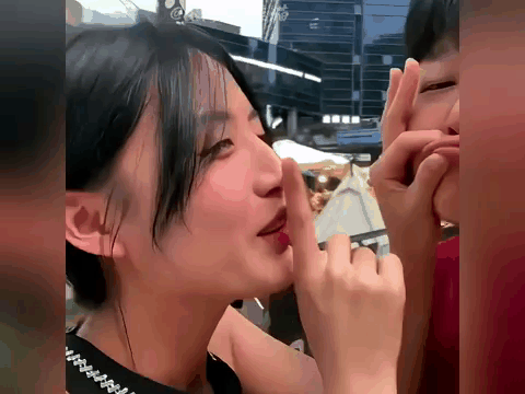 关于射门技巧惊艳观众，令人目不暇接的信息