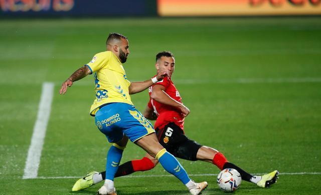 关于希洪竞技客场一败，失去领先优势的信息