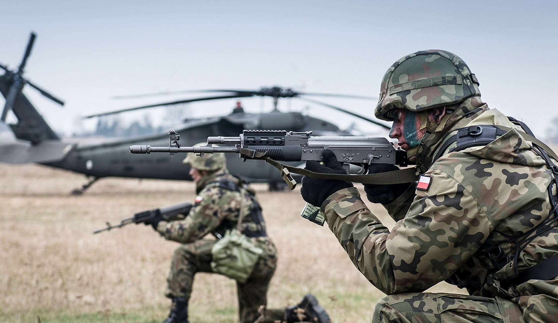 包含俄罗斯成功阻止芬兰队的进攻，喜获晋级资格的词条
