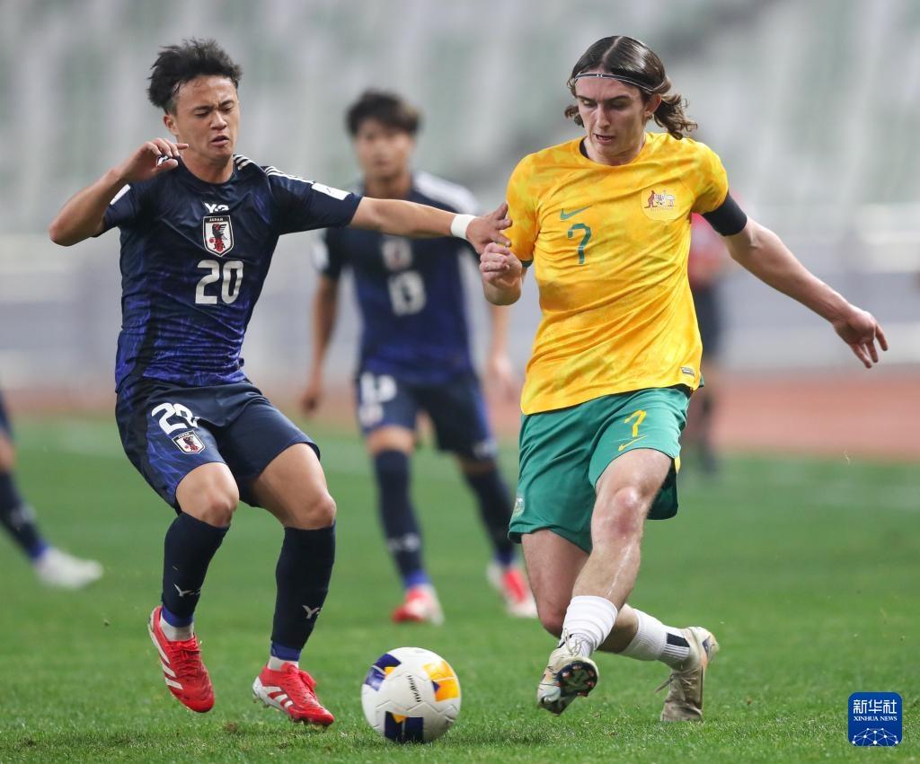 澳大利亚球队逆转胜国内劲旅，晋级八强