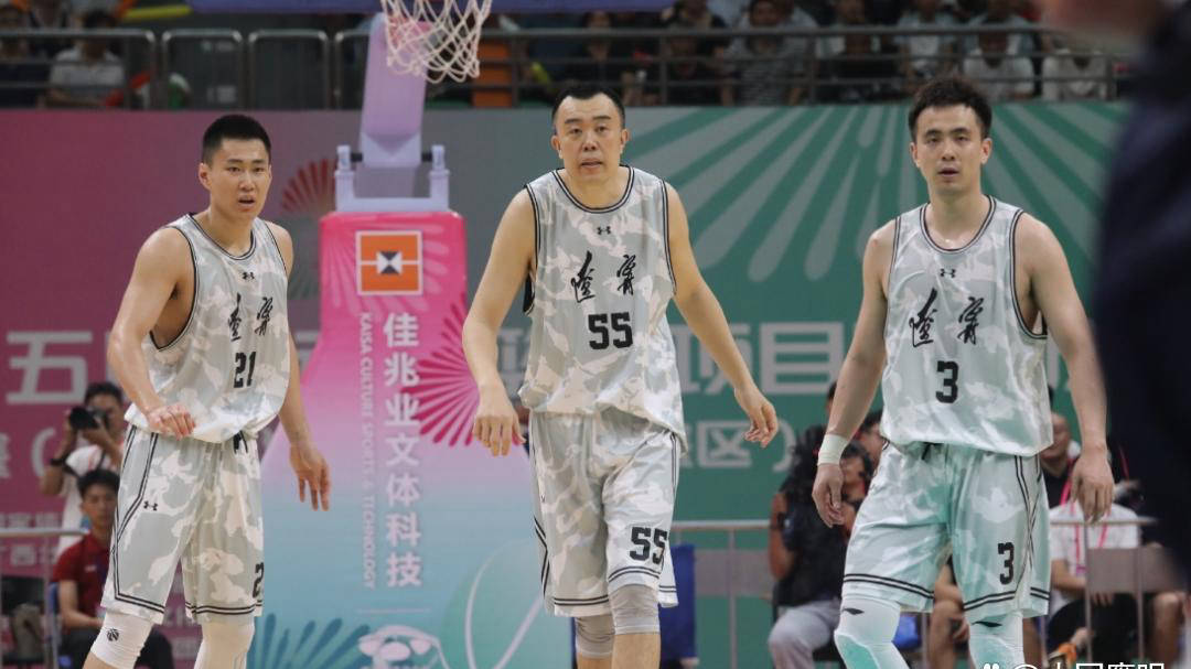 辽宁男篮全队状态火热，深邃领跑