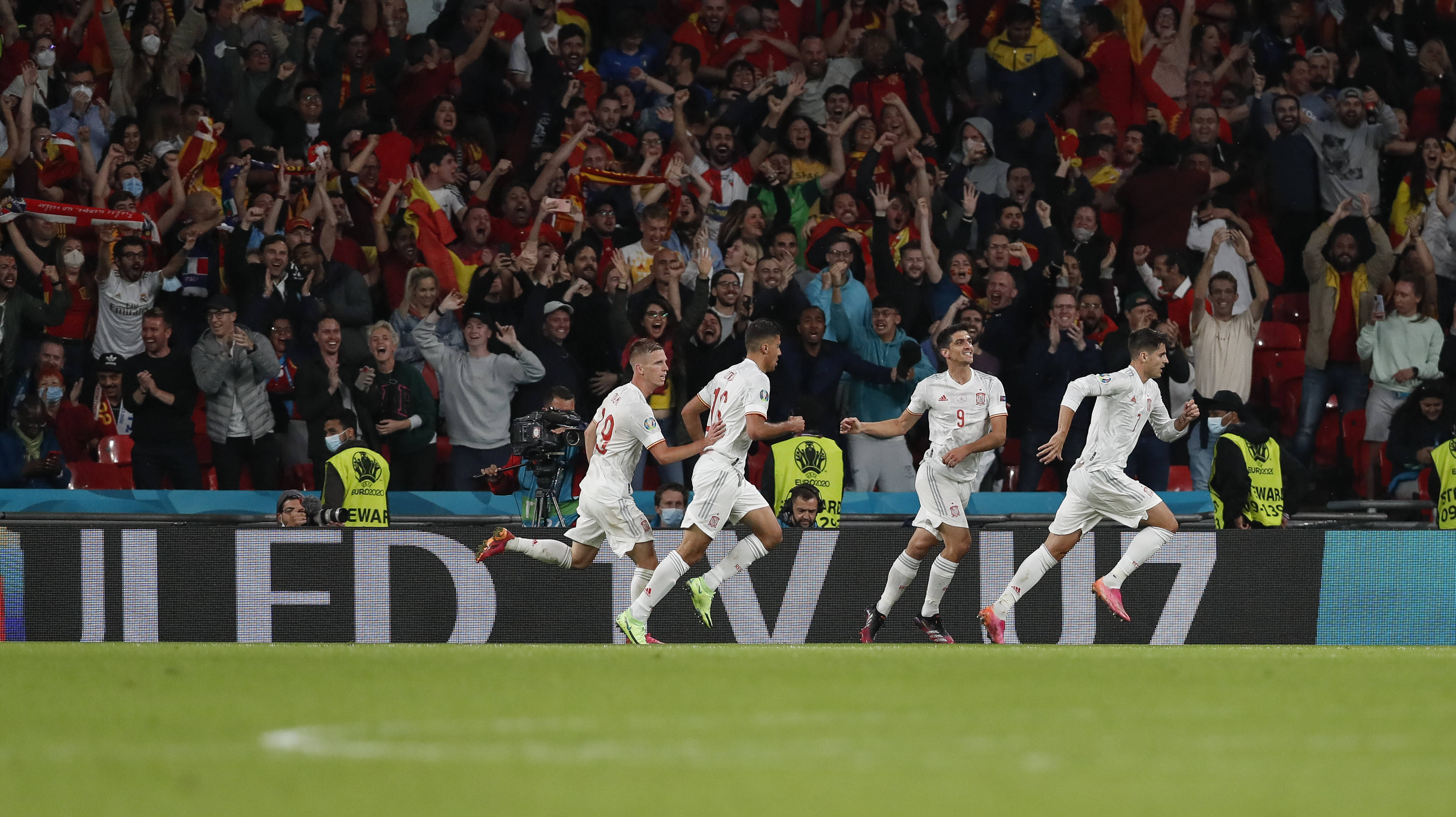 中欧国家队夺冠，成功挺进伦敦盃四分之一决赛的简单介绍