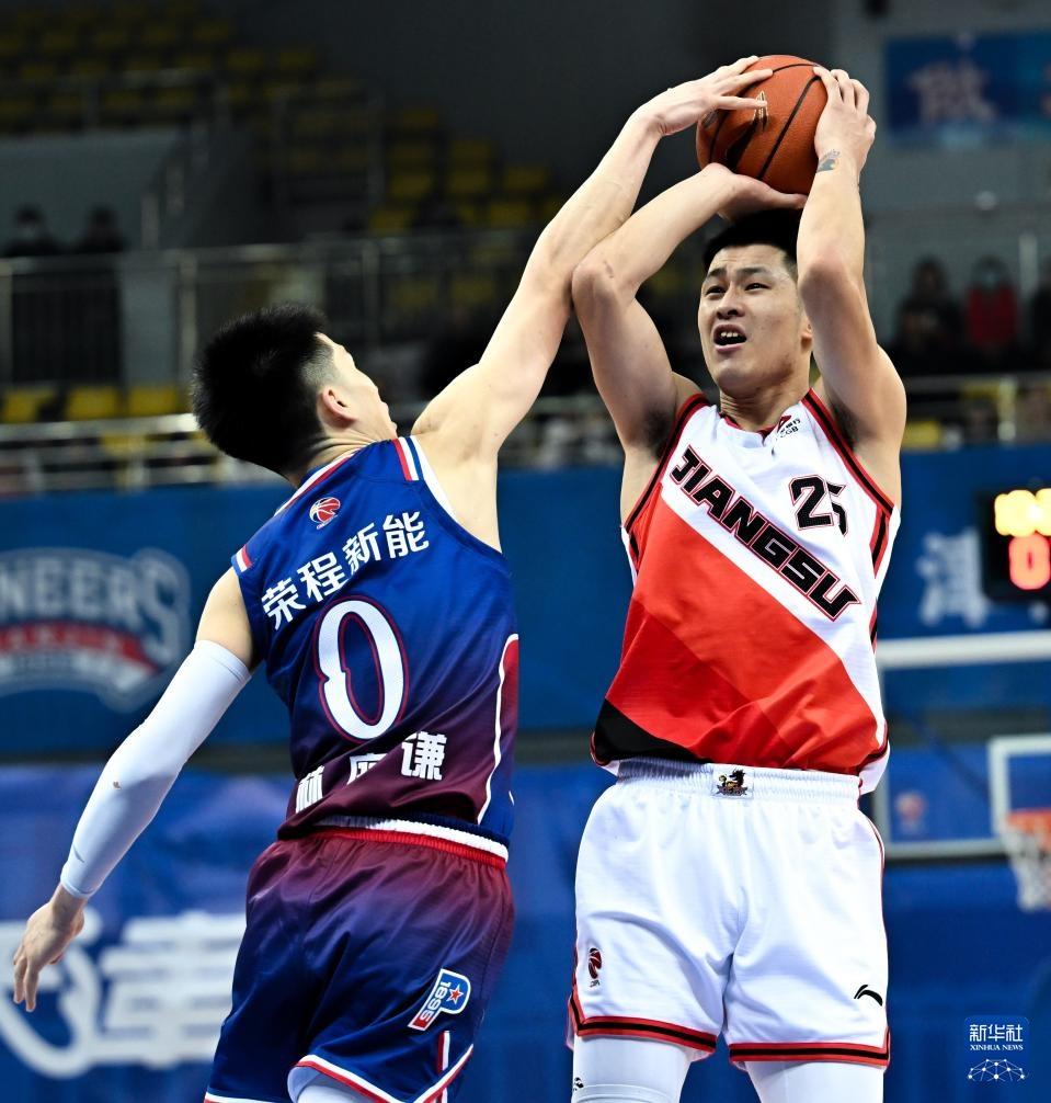 江苏男篮取得大胜，战胜河南队