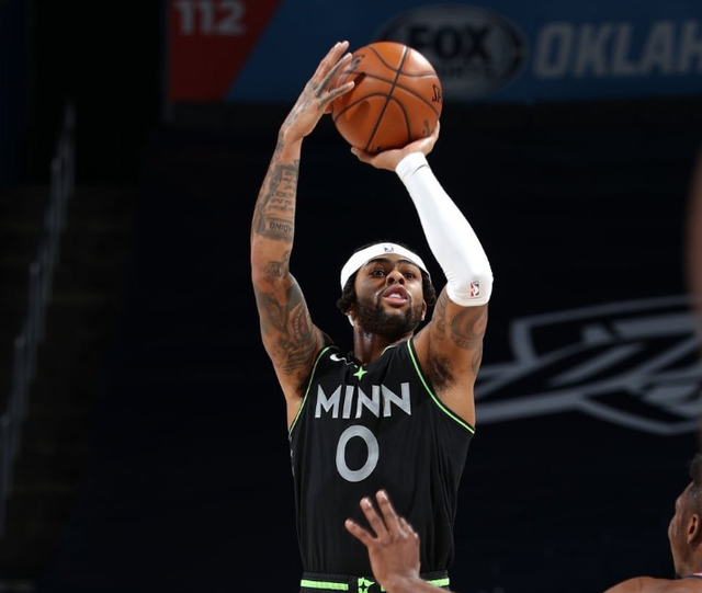 包含阿雅克肖绝杀特鲁瓦，实现两连胜的词条