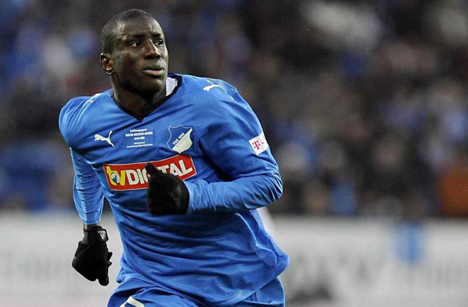 关于霍芬海姆主场获胜，继续领跑积分榜的信息